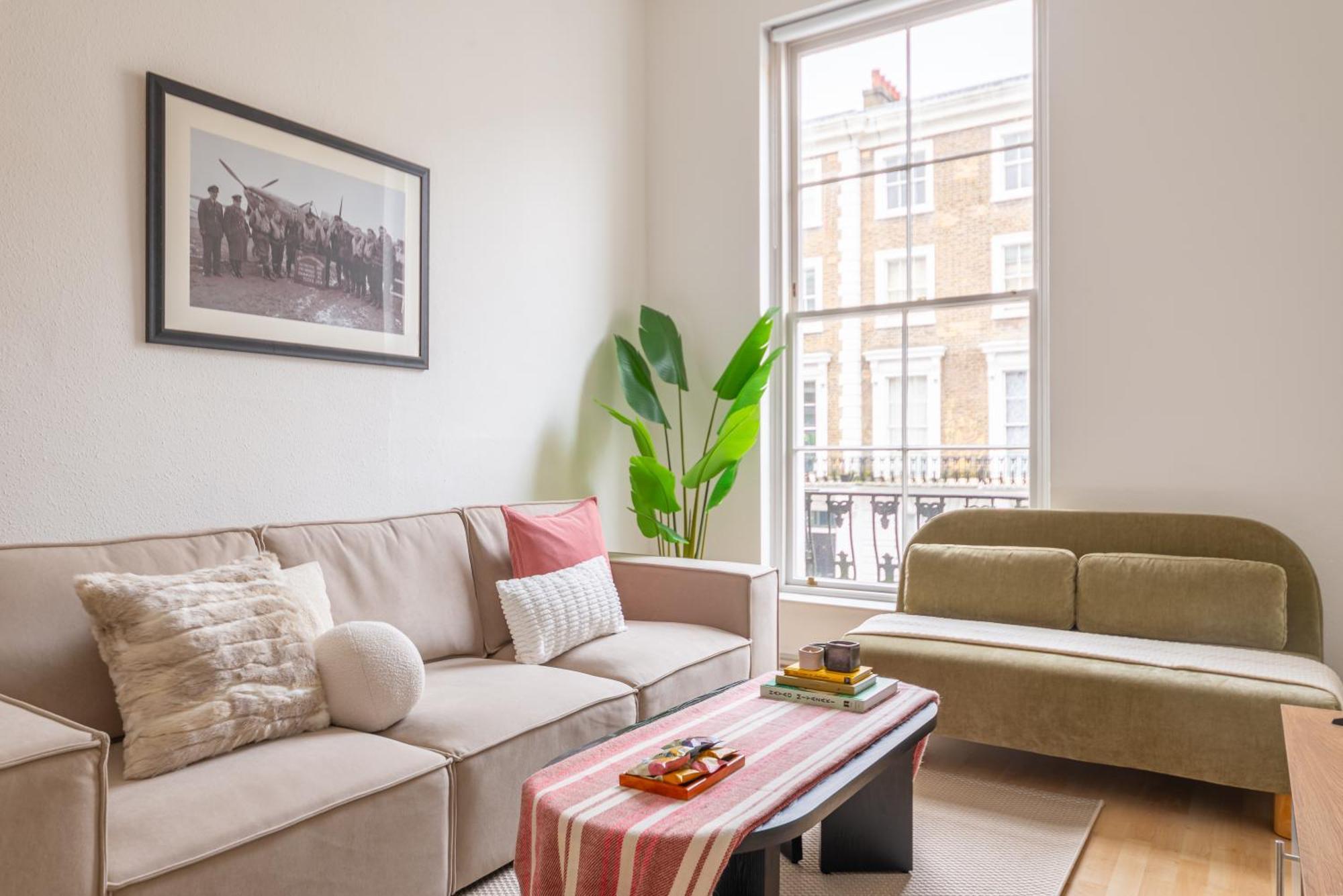 Central London 3Br In A Stucco Townhouse Apartment London